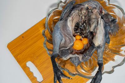 Chuyên Cung Cấp Gà Ác Sỉ Và Lẻ Giá Rẻ Tại Tp Hcm