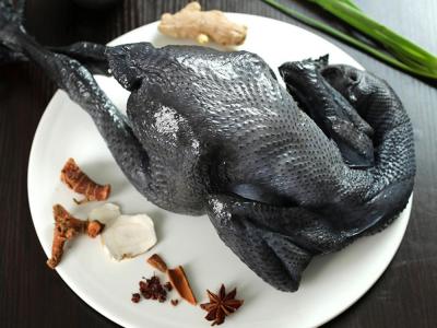 Gà Ác Làm Sạch - Nguyên Liệu Tươi Ngon, Giao Hàng Toàn Quốc 